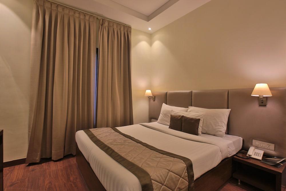 Regale Inn New Delhi Ngoại thất bức ảnh